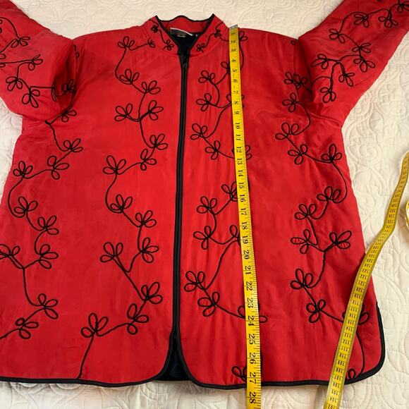 Chico's Design 100% silk embroidered jacket size L. - Picture 8 of 8